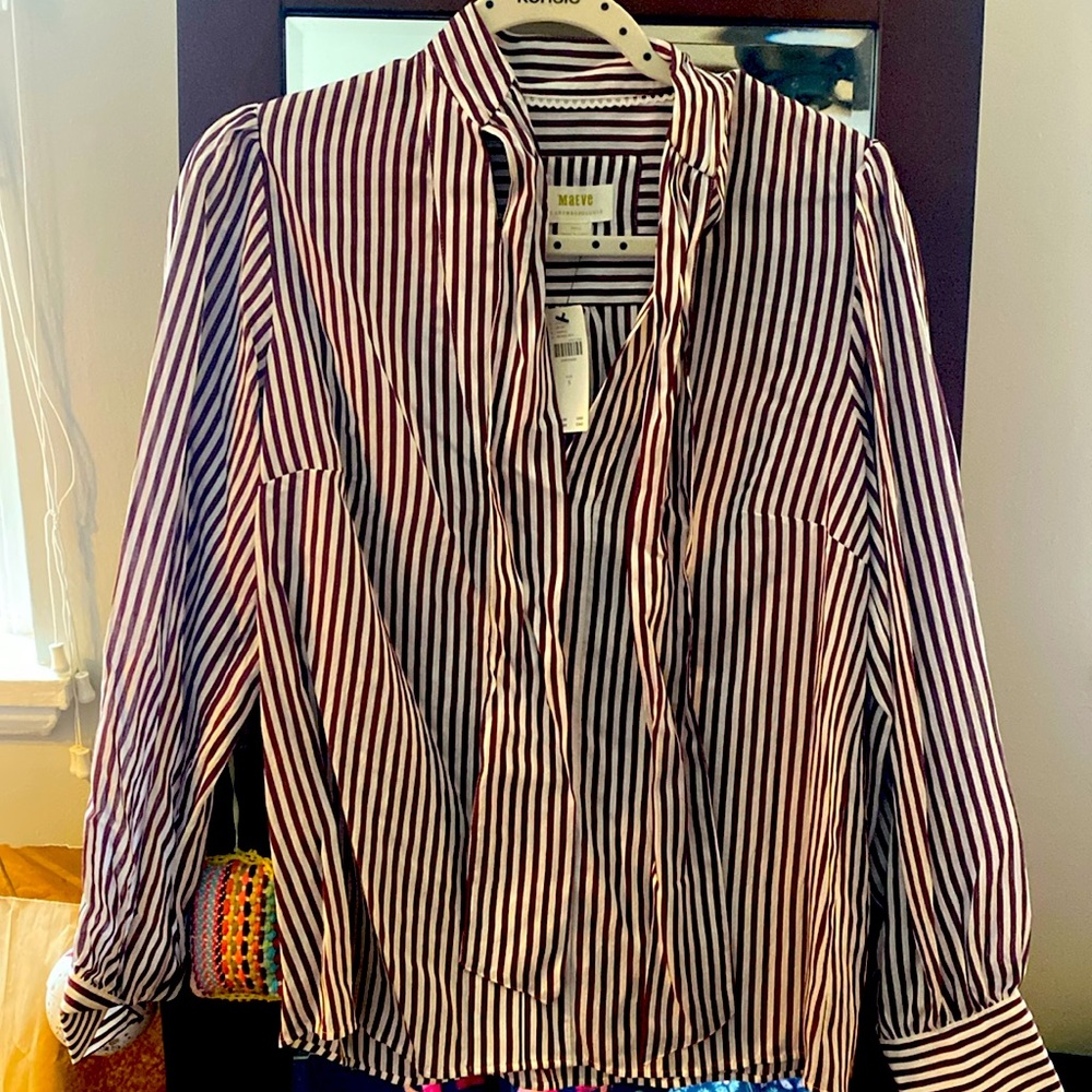 NWT- Anthropologie “Maeve” brand burgundy and white tie front blouse